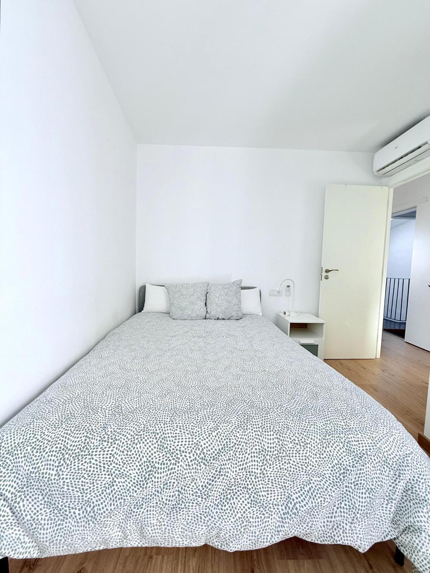 Tarragona Apartments Exterior photo